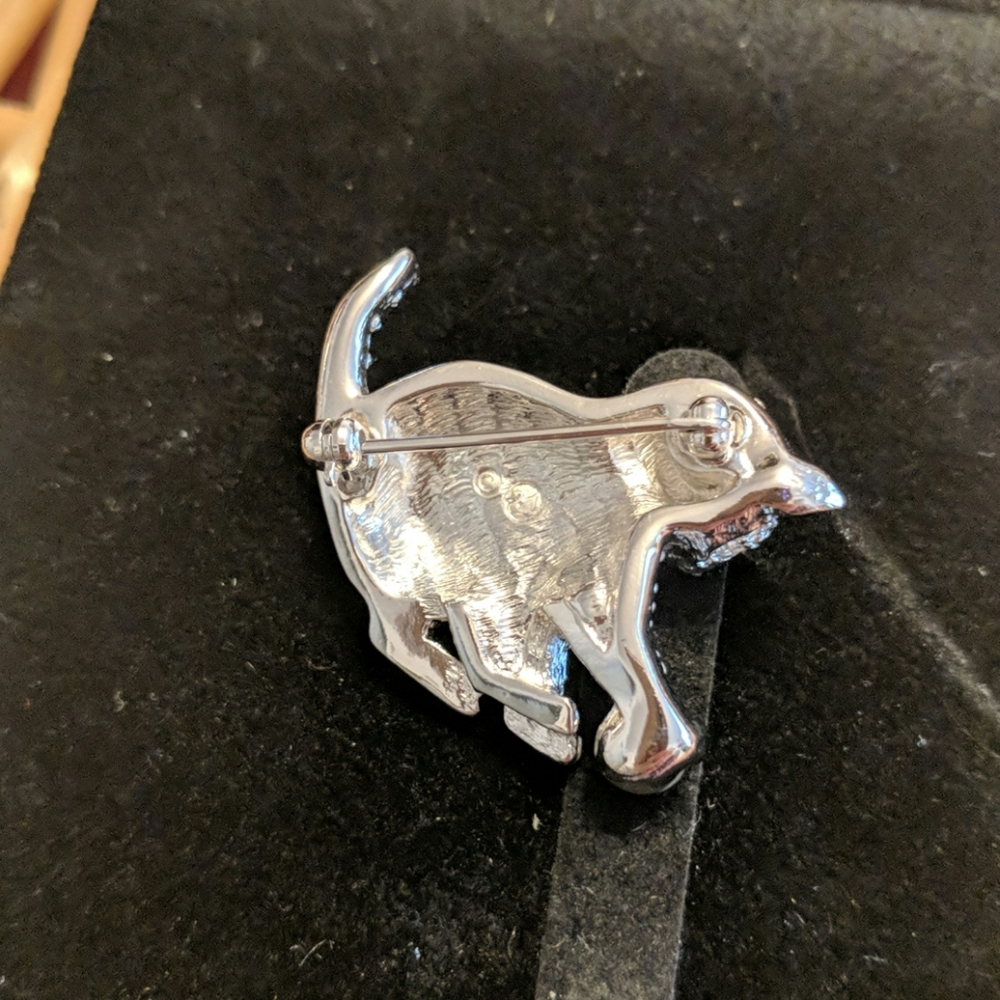 Cat Pin - Picture 3 of 3